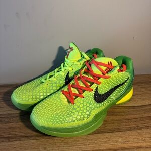 Nike Zoom Kobe 6 "Grinch" Size 9.5